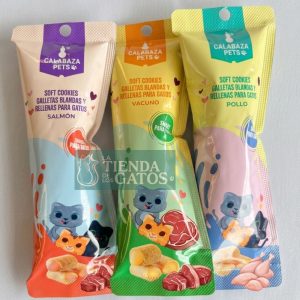 Galletas blandas rellenas de diversos sabores para gatos. Bolsa x 10 gramos